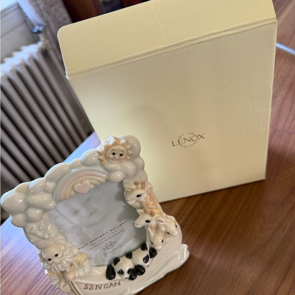 Lenox Animal-Themed Baby Frame in White and Cream